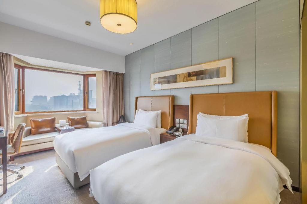Shijiazhuang International Building Hotel Exterior photo