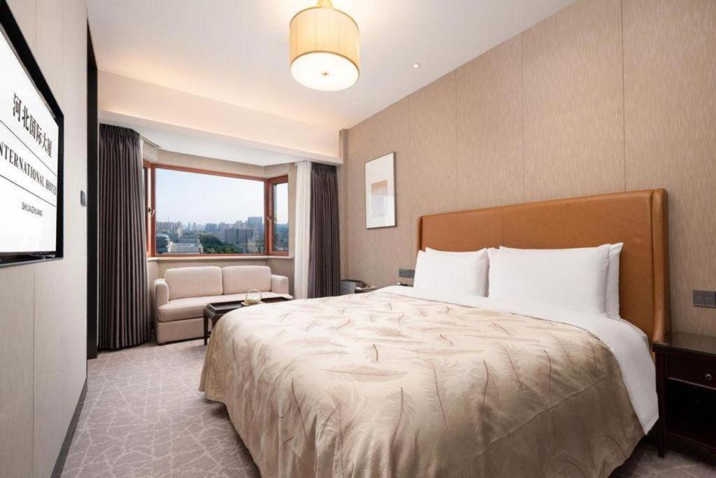 Shijiazhuang International Building Hotel Exterior photo